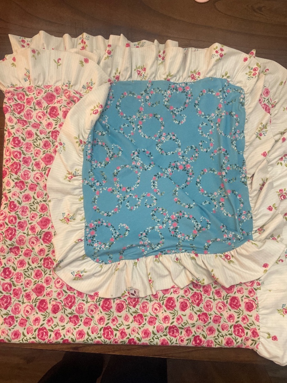 Covered in Roses dreamer blanket
